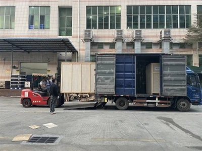 Stroj za sitotisak u 3 boje poslan je u Poljsku